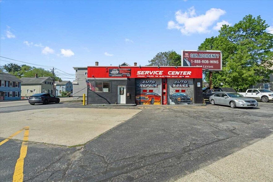 More Photos Of 28 Canal St, Millbury Service Station For Sale