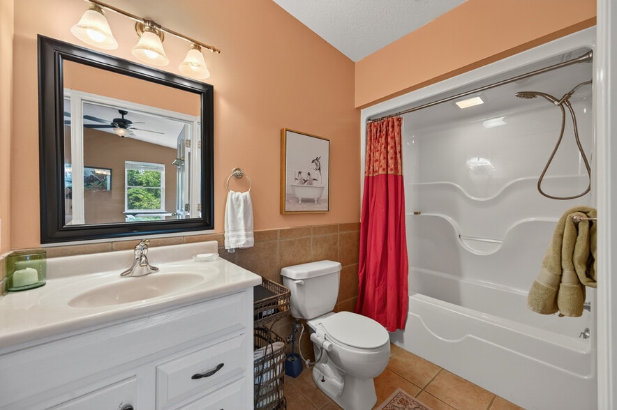 More Photos Of 1661 Turner Spur Rd, Fancy Gap Healthcare For Sale