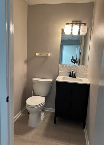 More Photos Of 1515 Tamiami Trl S, Venice Office Residential For Lease