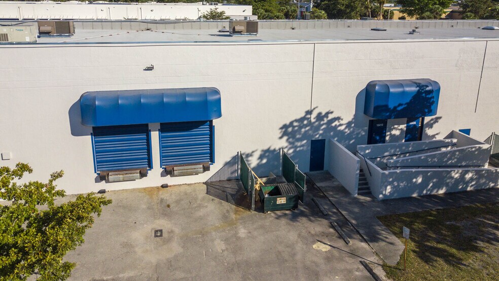 More Photos Of 5401 NW 163rd St, Hialeah Unknown For Lease