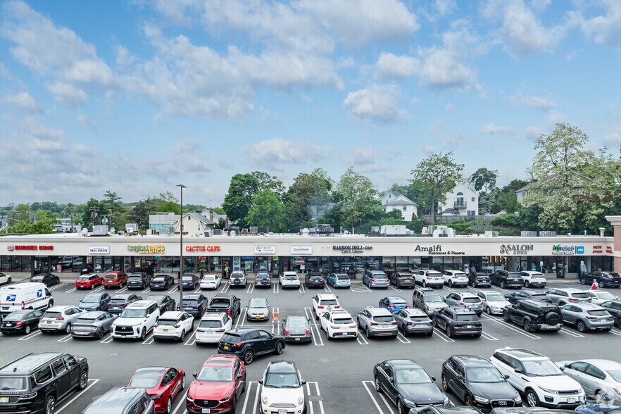 More Photos Of 75 Old Shore Rd, Port Washington Department Store For Lease