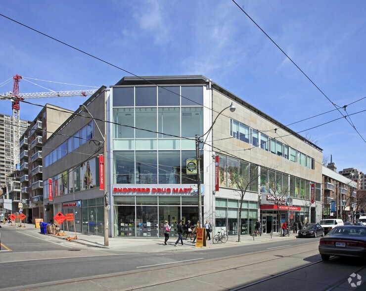 Primary Photo Of 252-260 Queen St W, Toronto General Retail For Lease