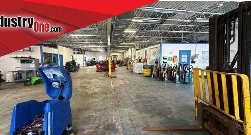 More Photos Of 72 Milbar Blvd, Farmingdale Warehouse For Sale