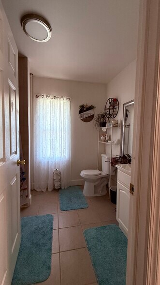 More Photos Of 211 S Easton Rd, Glenside Storefront Retail Residential For Sale