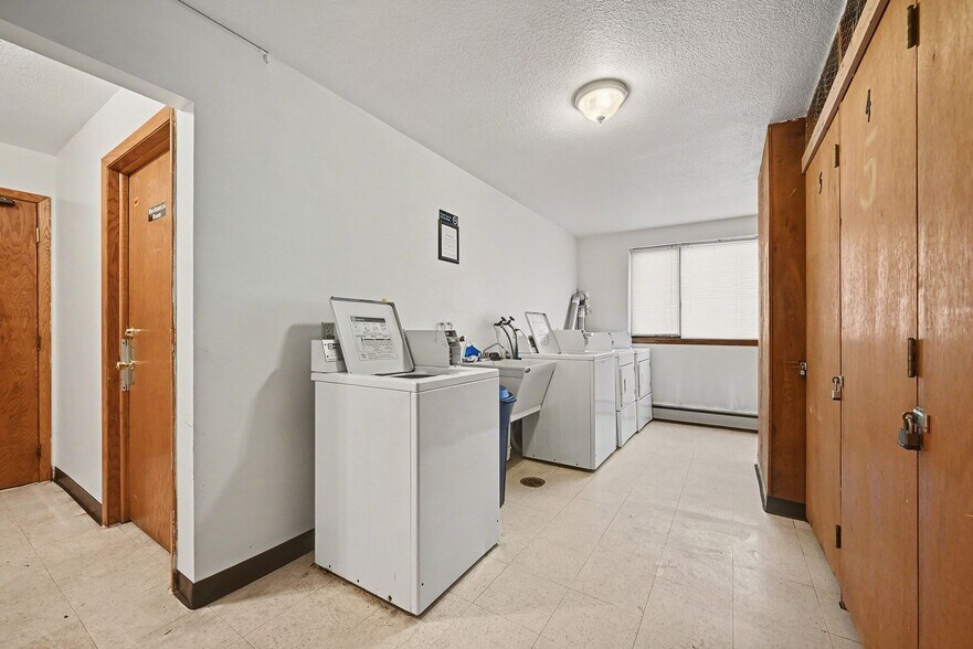 More Photos Of 1721 7th St E, Saint Paul Apartments For Sale