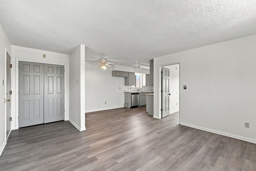More Photos Of 1525 Pacheco St, Santa Fe Self Storage For Sale