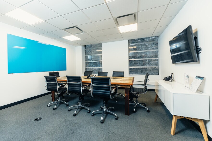 More Photos Of 73 W Monroe St, Chicago Coworking Space