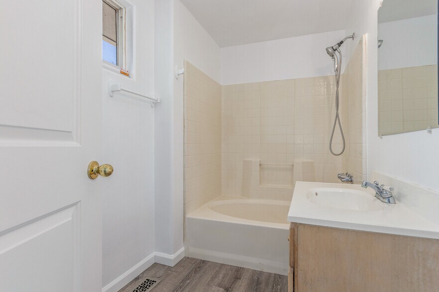 More Photos Of 310 S 2nd Ave, Brighton Apartments For Sale