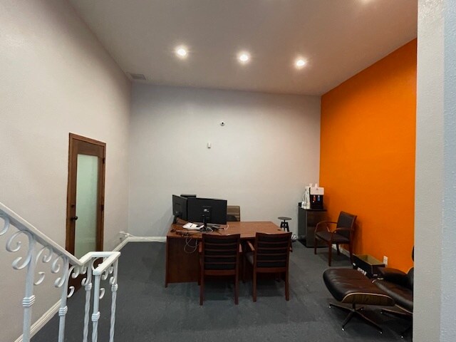 More Photos Of 2808 Honolulu Ave, Glendale Loft Creative Space For Lease
