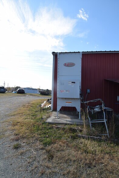 More Photos Of 10310 Rozzelles Ferry Rd, Charlotte Specialty For Sale