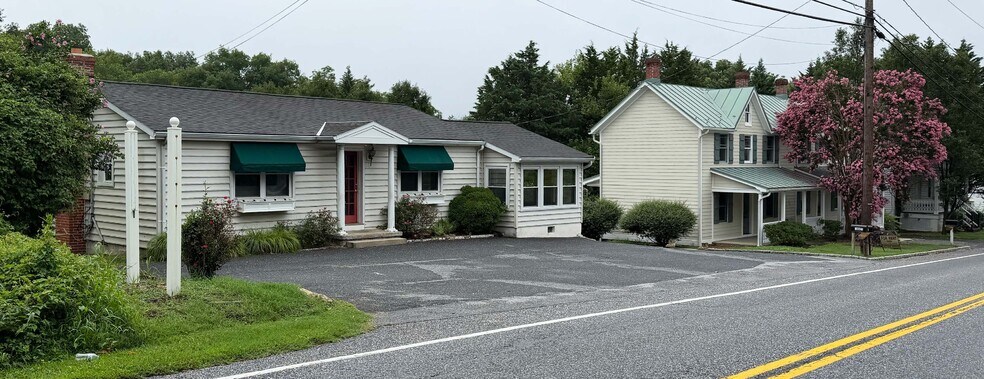 More Photos Of 10913-10921 Falls Rd, Lutherville Timonium Storefront Retail Office For Sale