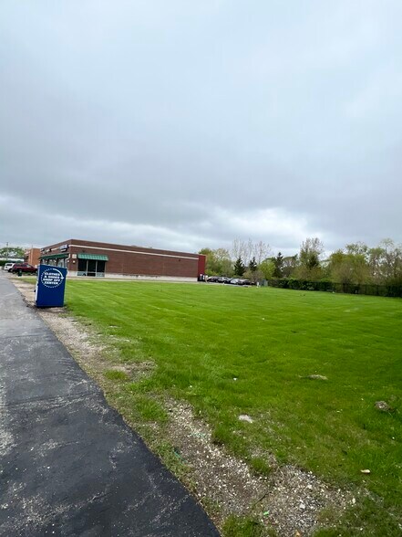 More Photos Of 60 E Belvidere Rd, Hainesville Land For Sale