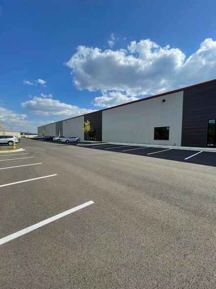 More Photos Of 331 Aviation Way, Frederick Light Manufacturing For Lease