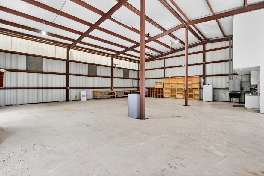More Photos Of 2227 Golden Rd, Spring Warehouse For Lease