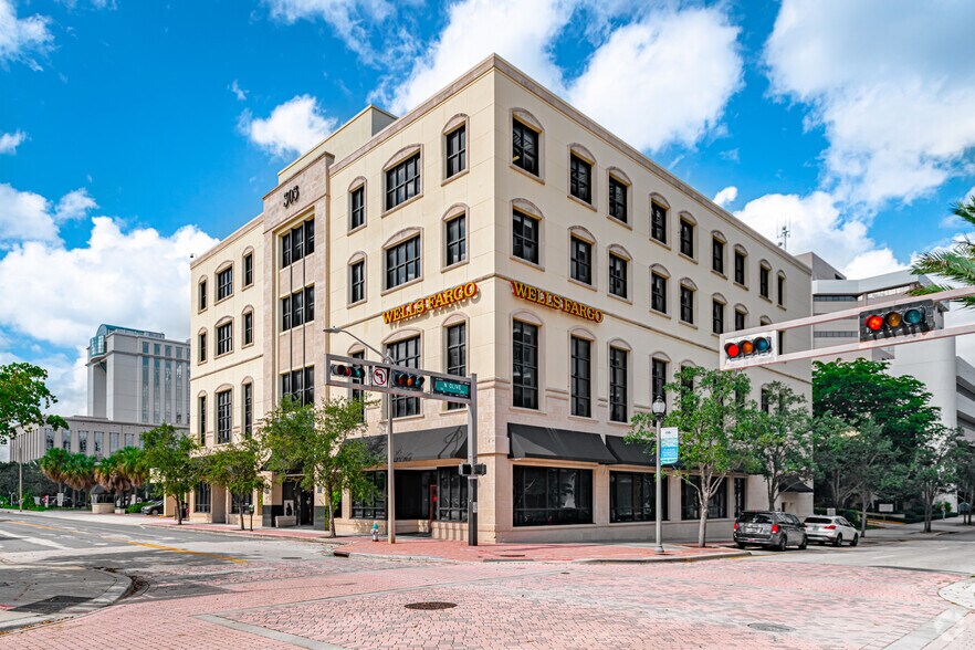 More Photos Of 303 Banyan Blvd, West Palm Beach Medical For Lease