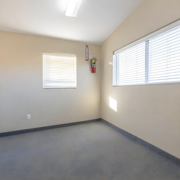 More Photos Of 260 DL Sargent Rd, Cedar City Warehouse For Sale