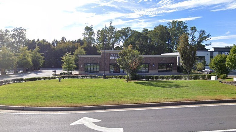 More Photos Of 920 Peachtree Pky, Cumming Storefront Retail Office For Sale