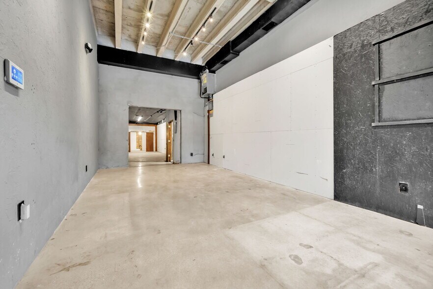 More Photos Of 750-760 SW 10th Ave, Miami Storefront Retail Office For Lease