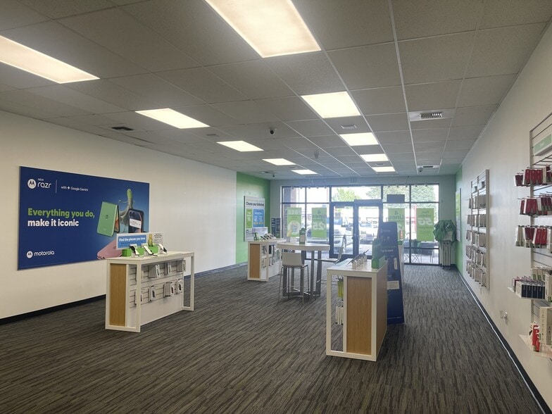 More Photos Of 509 N Sullivan Rd, Spokane Valley Freestanding For Lease