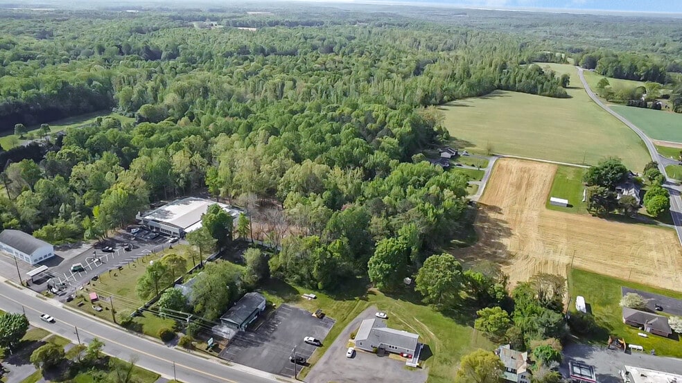 More Photos Of 15220 Kings Hwy, Montross Restaurant For Sale