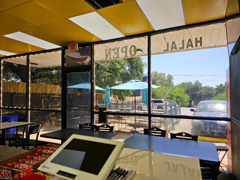 More Photos Of 7802-7806 Callaghan Rd, San Antonio Freestanding For Sale