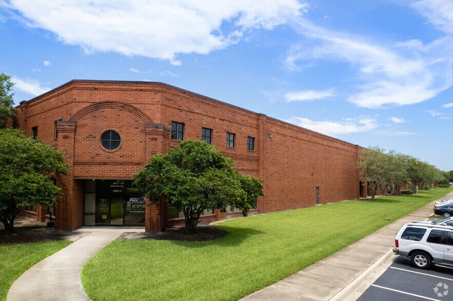 More Photos Of 8215 Westside Industrial, Jacksonville Unknown For Lease
