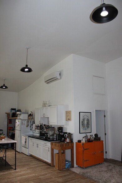 More Photos Of 2228-2232 E Cesar E Chavez Ave, Los Angeles Freestanding For Sale