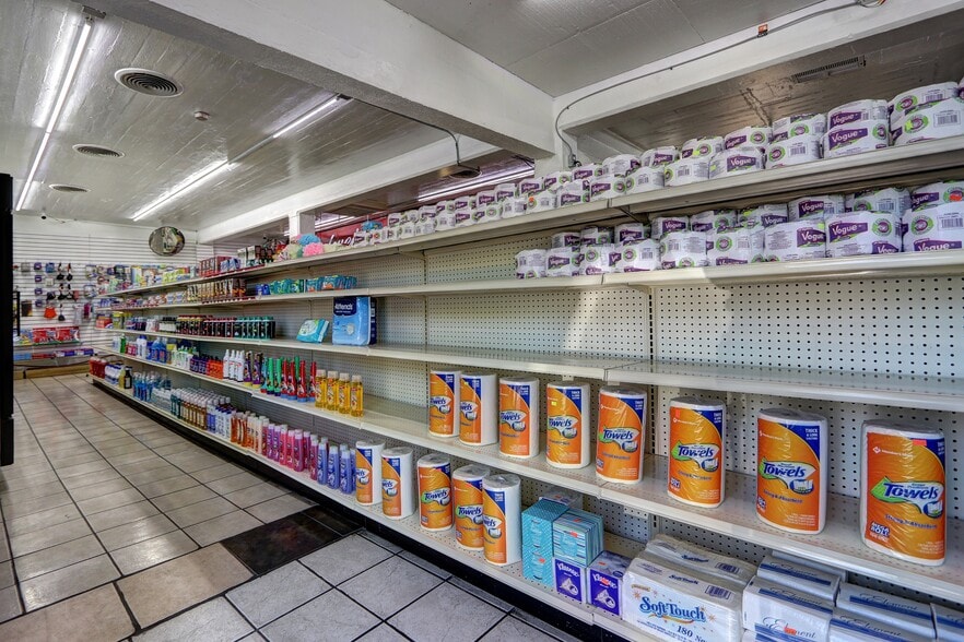 More Photos Of 21-31 W Army St, Henderson Storefront For Sale