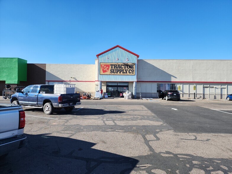 Primary Photo Of 1501-1531 Navajo Blvd, Holbrook Storefront For Lease