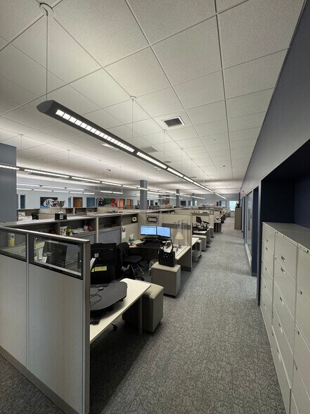 More Photos Of 109 Pheasant Run, Newtown Manufacturing For Sale