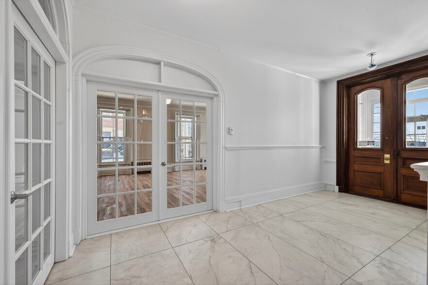 More Photos Of 86 Summer St, Haverhill Apartments For Lease