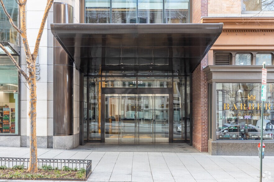 More Photos Of 1155 F St NW, Washington Office For Lease