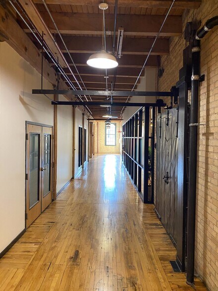 More Photos Of 212 3rd Ave N, Minneapolis Office For Lease