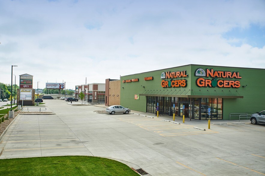 More Photos Of 931 Blairs Ferry Rd NE, Cedar Rapids General Retail For Sale