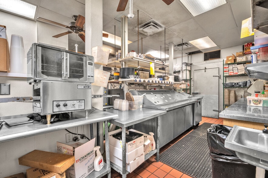 More Photos Of 21316 Saint Andrews Blvd, Boca Raton Restaurant For Sale