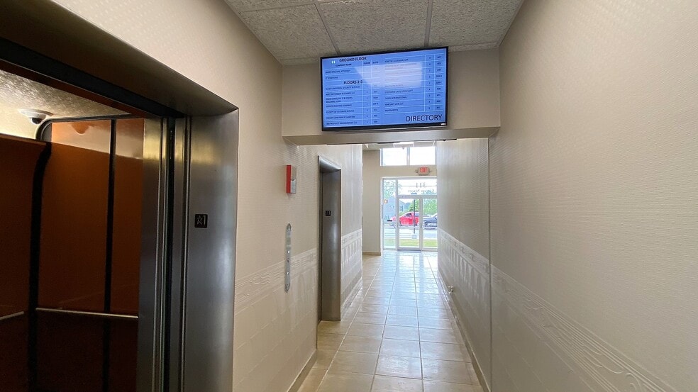 More Photos Of 311 Green St NW, Gainesville Office For Lease