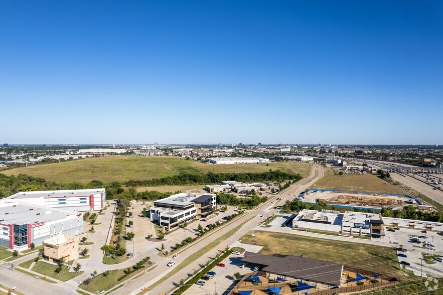 More Photos Of 4351 Mapleshade Ln, Plano Office For Lease