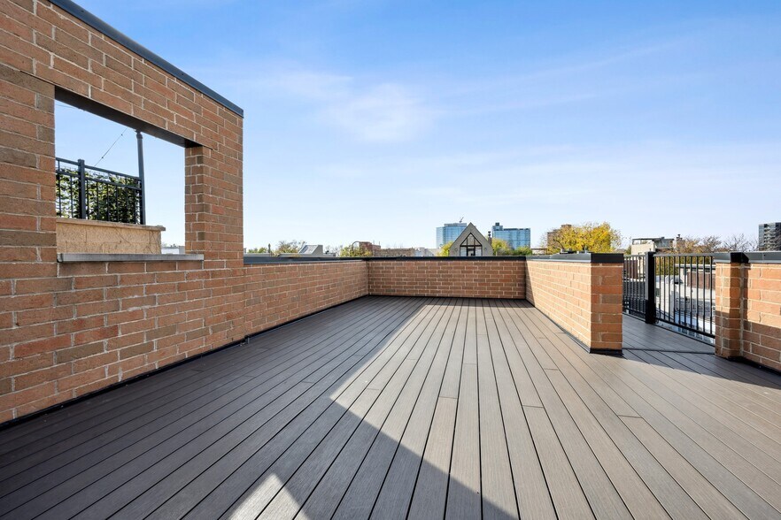 More Photos Of 1428 N Cleveland Ave, Chicago Hospitality For Sale