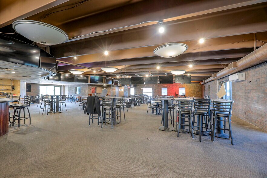 More Photos Of 330 E 135th St, Kansas City Restaurant For Sale