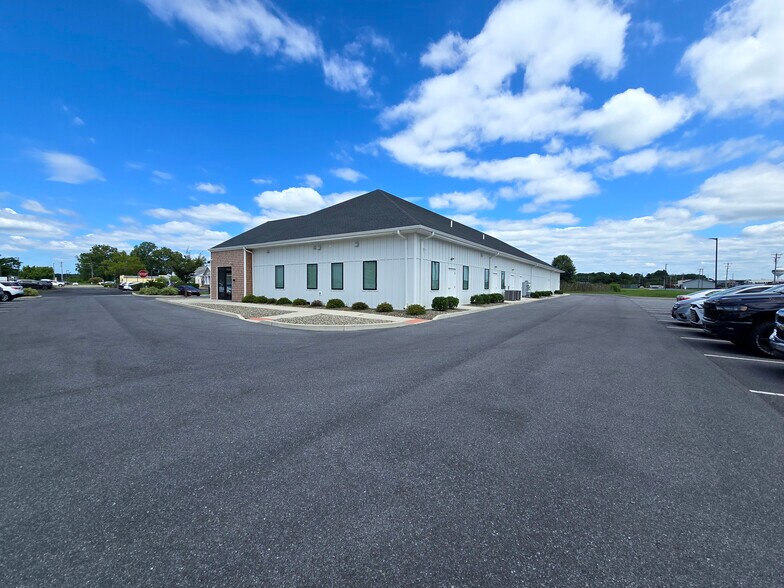 More Photos Of 51 Fallon Ave, Seaford Medical For Lease