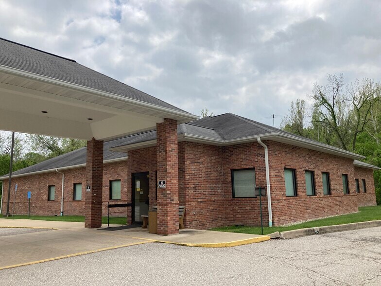 Primary Photo Of 1916 Boggs Creek Rd, Jefferson City Medical For Sale