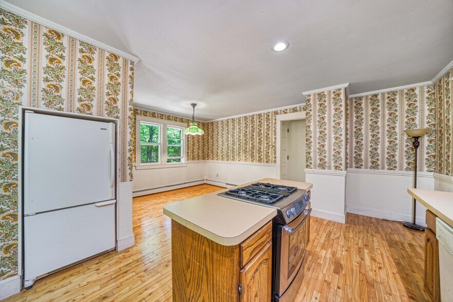 More Photos Of , Sunapee Unknown For Sale