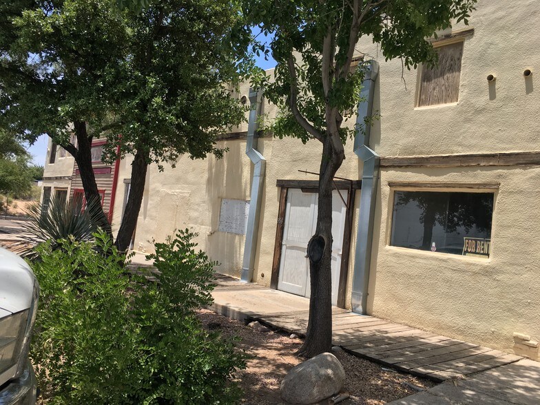 More Photos Of 306-362 S Ocotillo Ave, Benson Storefront Retail Office For Lease