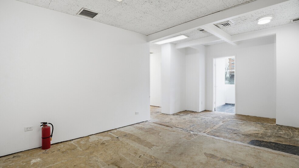 More Photos Of 7031 108th St, Forest Hills Apartments For Lease