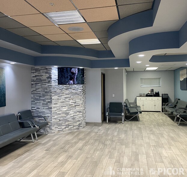 More Photos Of 3970-3986 N Campbell Ave, Tucson Medical For Sale
