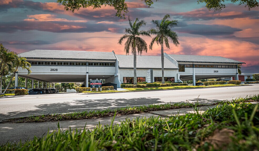 Primary Photo Of 2828 S Seacrest Blvd, Boynton Beach Medical For Lease