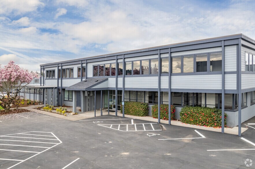 Primary Photo Of 2515-2517 SE Mailwell Dr, Milwaukie Manufacturing For Lease