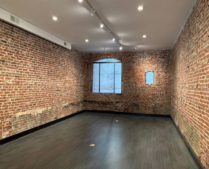 More Photos Of 1006-1008 Sutter St, San Francisco Storefront Retail Residential For Sale