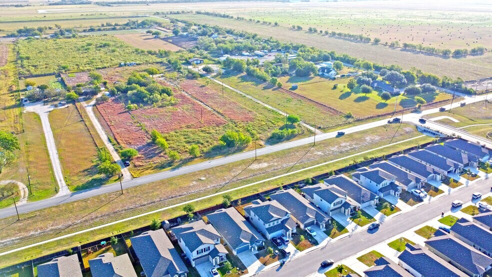 More Photos Of 1239 Barbarosa Rd & 1255 Saur Ln, New Braunfels Land For Sale