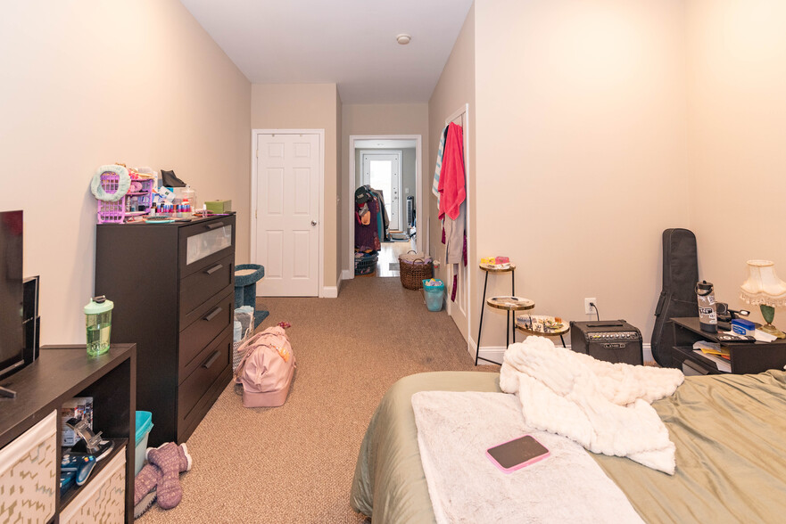 More Photos Of 1538 Light St, Baltimore Storefront Retail Residential For Sale